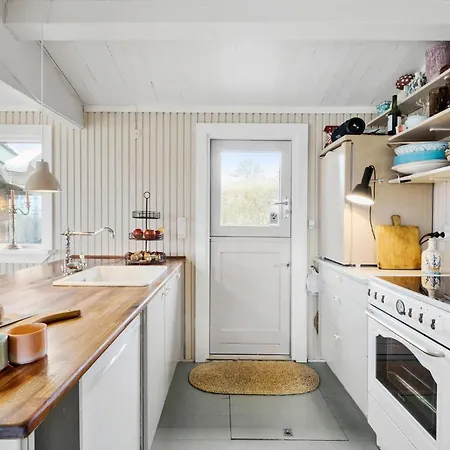 3 Bedroom Cozy In *