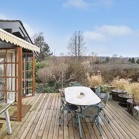 3 Bedroom Cozy In *